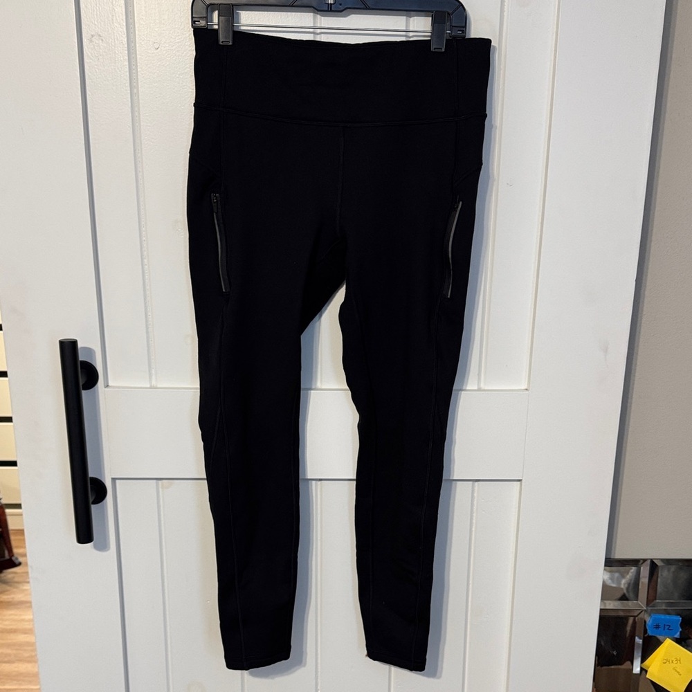 Athleta PrimaLoft Ridge Tight large black